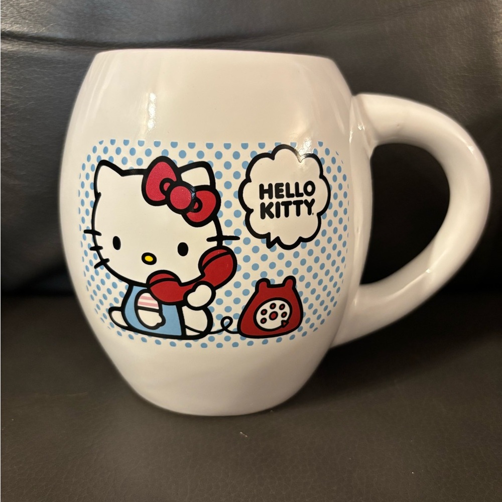 Hello Kitty White and Red Mug